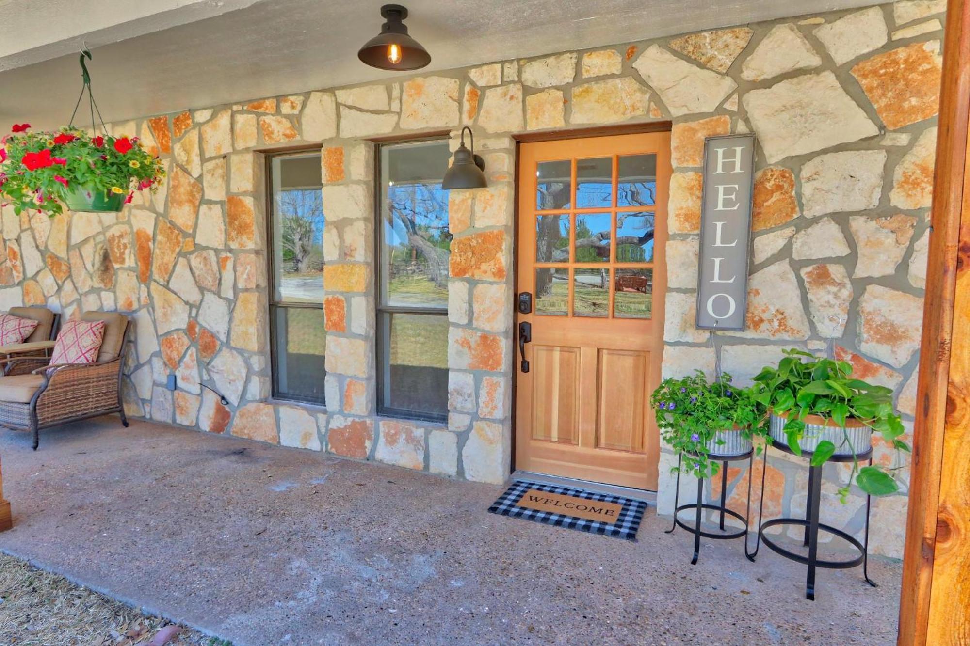 Pancho And Lefty'S - Place Wimberley Exterior foto